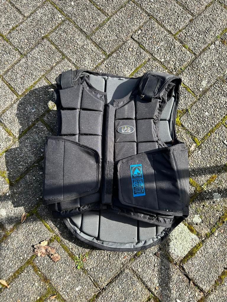 Usg Bodyprotector adult, Ophalen, Zo goed als nieuw, Springen