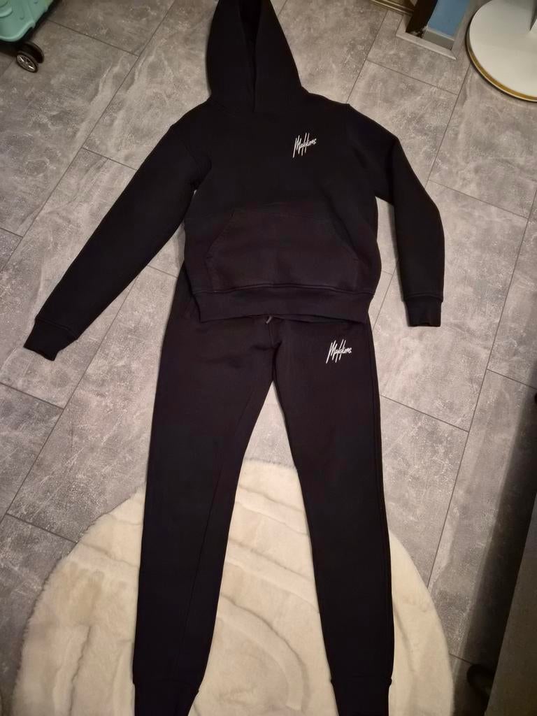 Zwarte joggingpak Maat M, Ophalen of Verzenden, Zo goed als nieuw, Zwart, Algemeen