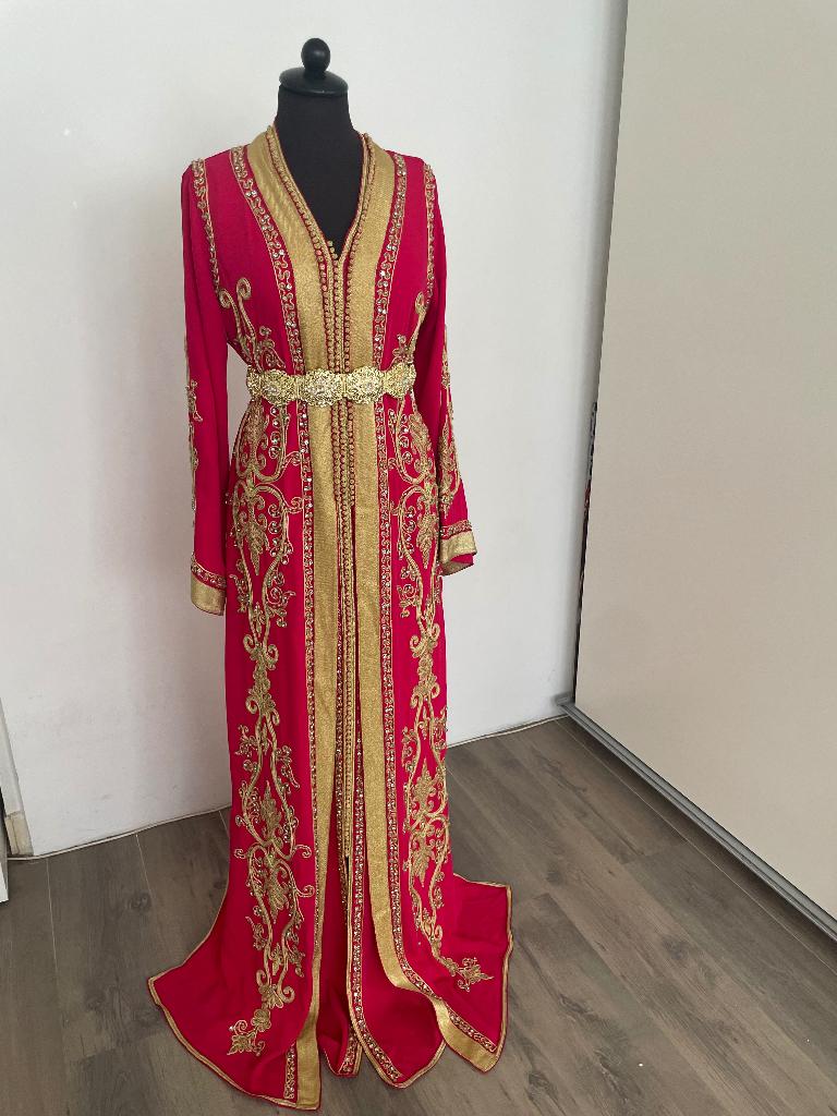 Dames takchita marokkanse jurk, Ophalen of Verzenden, Zo goed als nieuw, Maat 38/40 (M), Onder de knie