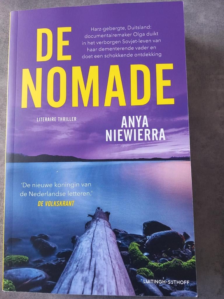 Anya Niewierra - De nomade, Ophalen of Verzenden, Zo goed als nieuw, Anya Niewierra