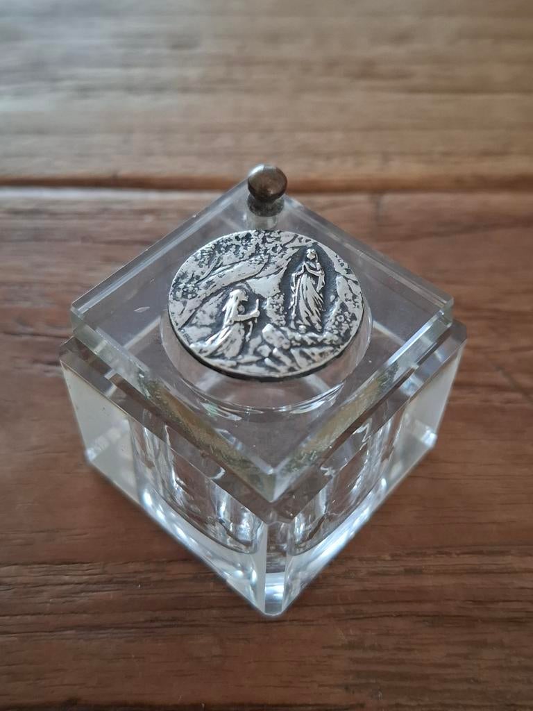 Kristallen inktpotje met verzilverd medaillon Lourdes, Ophalen of Verzenden