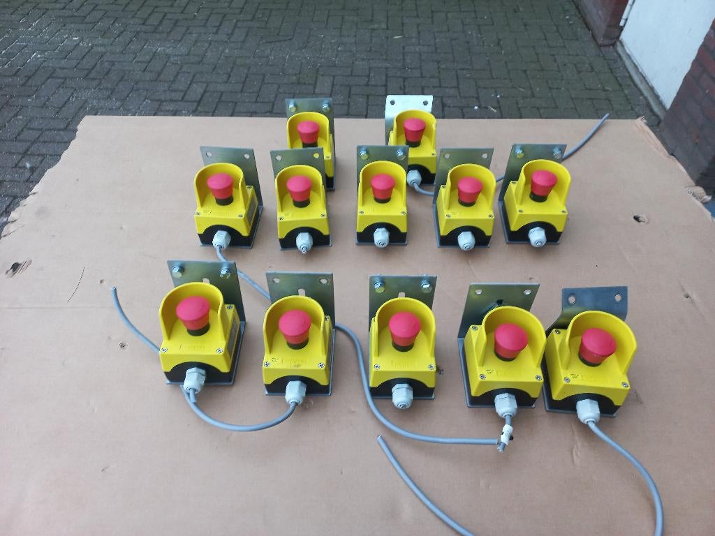 Partij noodstop veiligheid schakelaar, Ophalen of Verzenden, Zo goed als nieuw