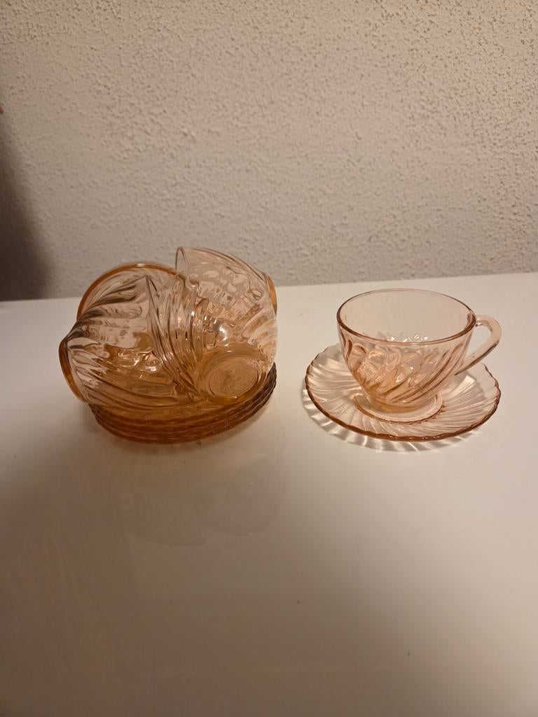 5x Luminarc Swirl rose kop en schotel, Ophalen of Verzenden, Glas, Kop(pen) en/of Schotel(s)