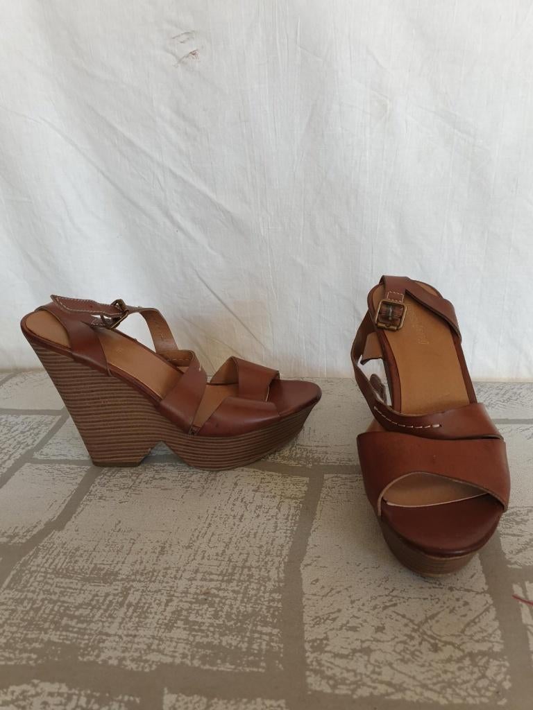 Gave bruine sandalen met sleehak . mt 37. merk Graceland, Kleding | Dames, Schoenen, Zo goed als nieuw, Sneakers of Gympen, Bruin