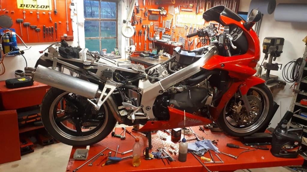 Honda motorfiets tekoop, Motoren, Motoren | Honda, 4 cilinders, Motorrijbewijs A, Particulier, Meer dan 35 kW