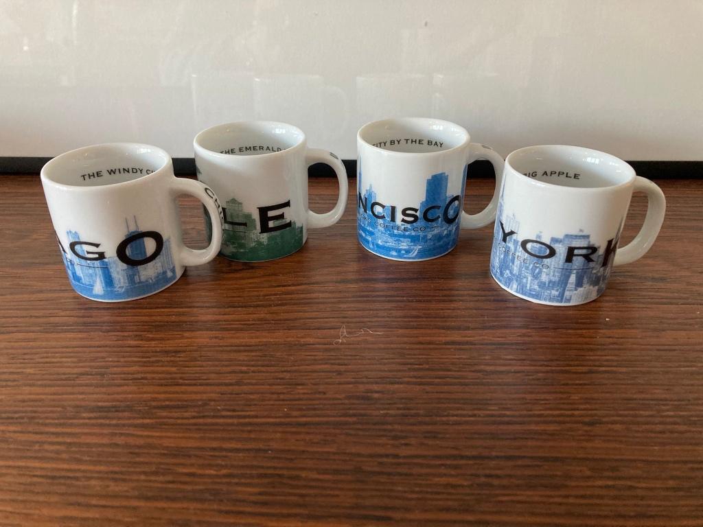 Starbucks mok kopje mini 4 stuks, Huis en Inrichting, Keuken | Servies, Verzenden, Keramiek, Zo goed als nieuw, Overige stijlen