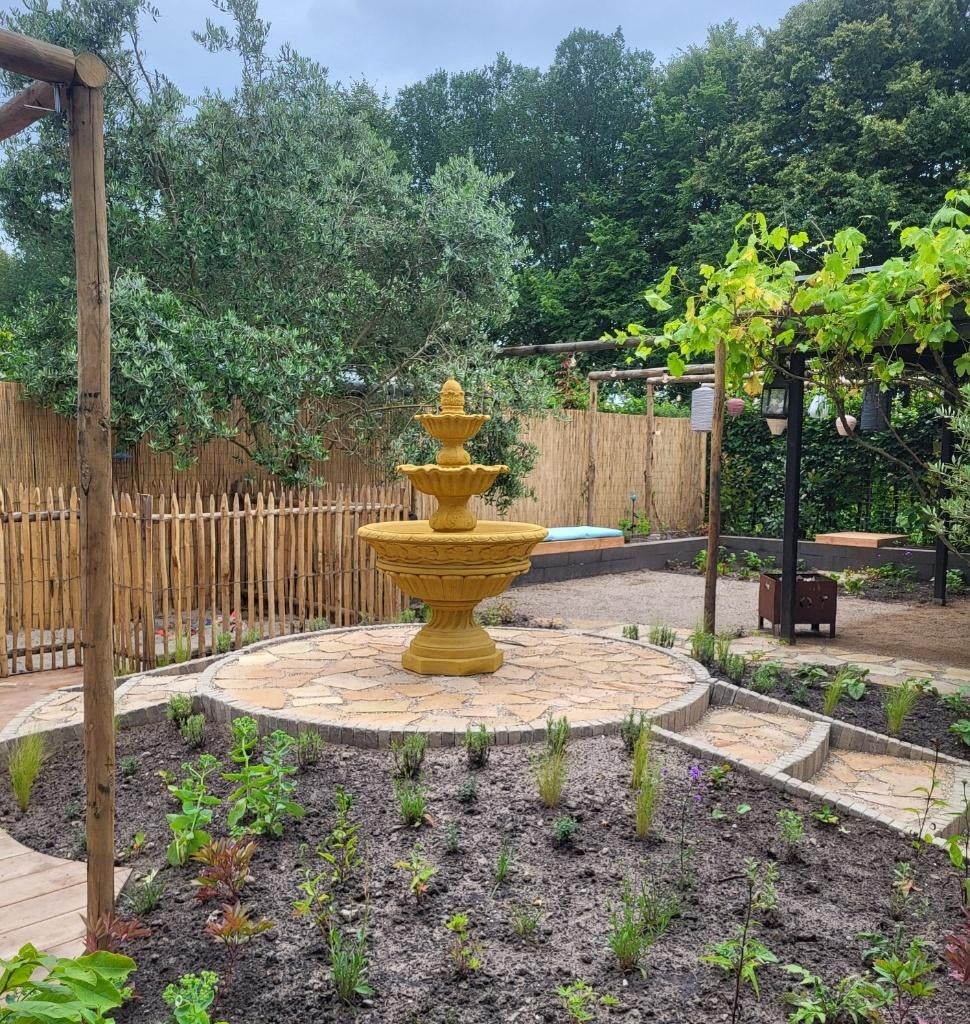 Toscaanse fontein, Ophalen, Nieuw, Beton, Fontein