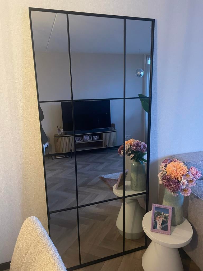 JYSK STUDSTRUP Spiegel - Stijlvol en modern, Huis en Inrichting, Woonaccessoires | Spiegels, Zo goed als nieuw, 75 tot 100 cm