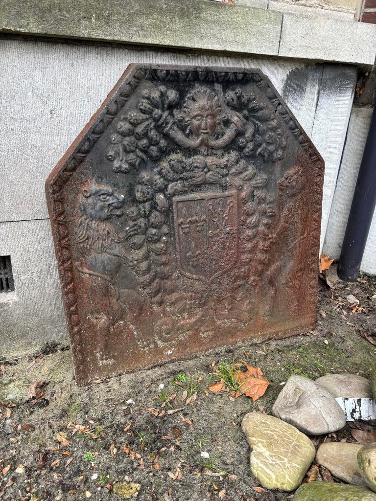 Gietijzeren haardplaat, circa 50 kg - Enschede, Ophalen of Verzenden, Gebruikt, Inzethaard, Houthaard