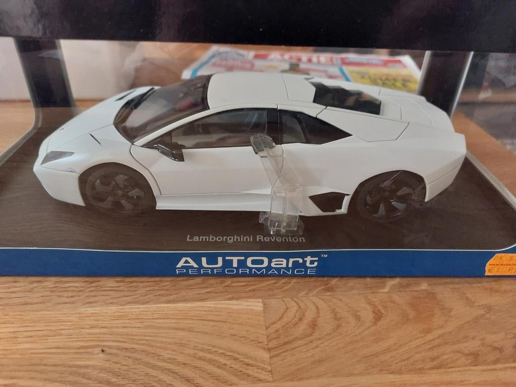 Autoart 74594 1/18 Lamborghini Reventon wit, Ophalen of Verzenden, Zo goed als nieuw, Auto, Autoart