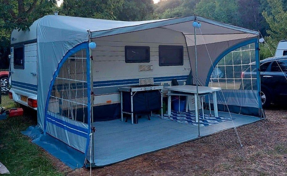 Te koop: Originele luifel voor Hobby 440, Ophalen, Zo goed als nieuw