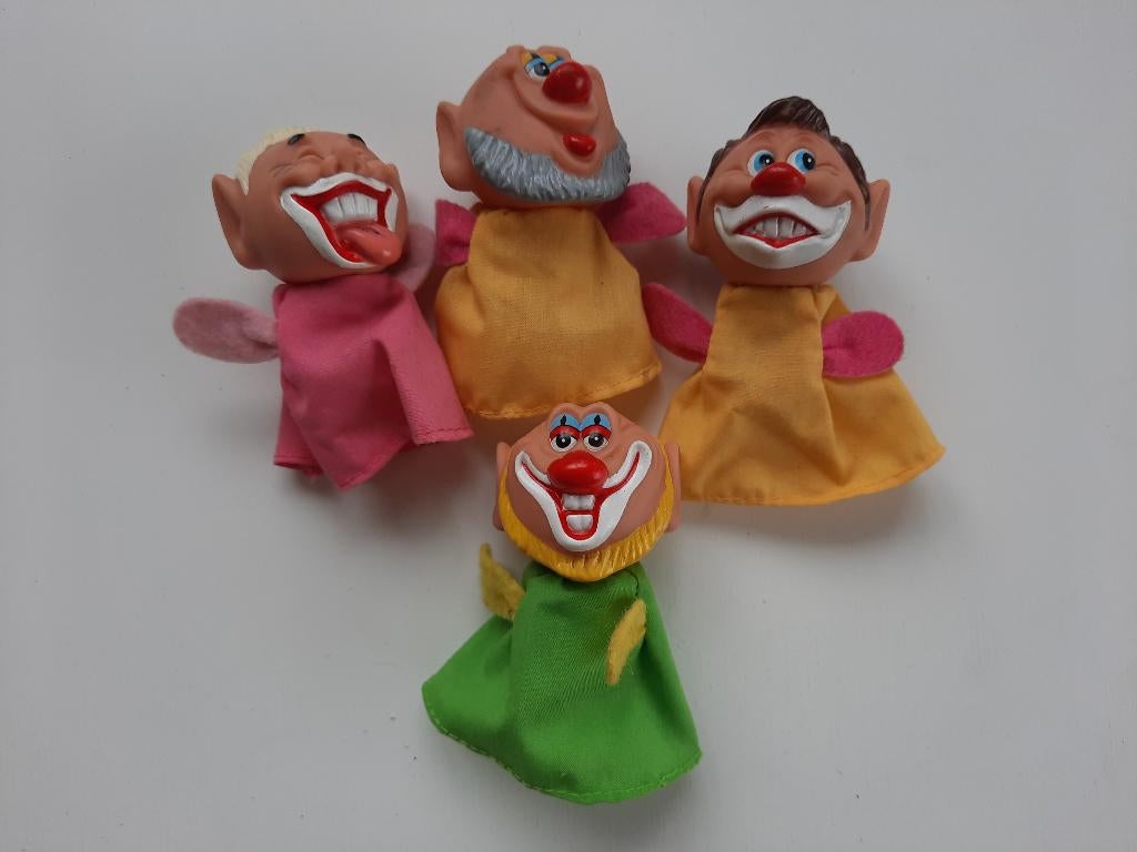 Vingerpoppen poppenkast poppen clowns pipo's, Ophalen of Verzenden