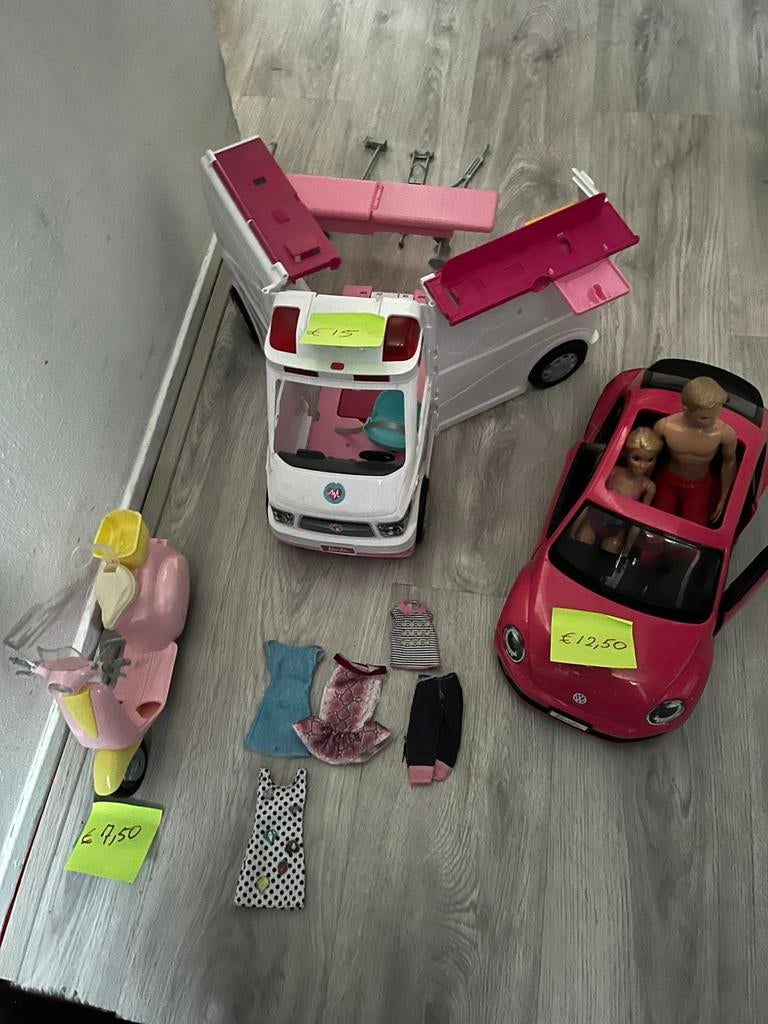 Barbie en Ken auto, scooter, Ambulance alles voor €30, Kinderen en Baby's, Speelgoed | Poppen, Ophalen of Verzenden, Gebruikt