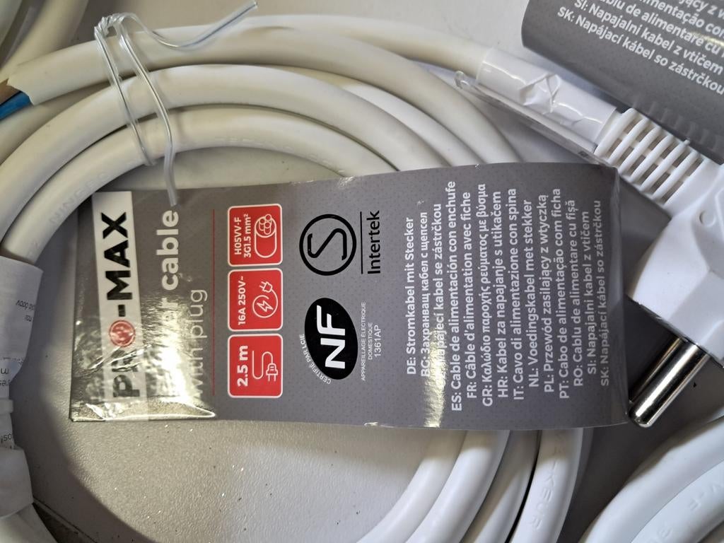 25 snoer met stekker, Ophalen