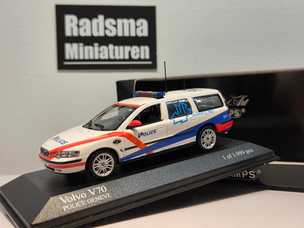 Volvo V70 Phase 2 " Police Genève " 1:43 Minichamps, Hobby en Vrije tijd, Modelauto's | 1:43, Zo goed als nieuw, Auto, MiniChamps