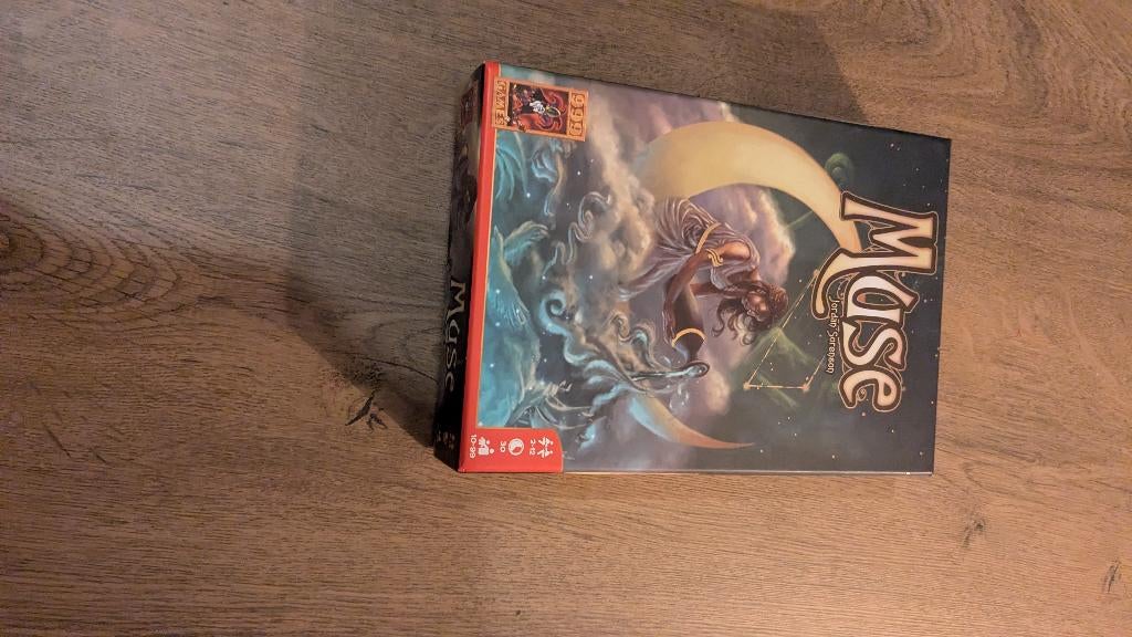 Muse (NL), Vijf spelers of meer, Ophalen of Verzenden, Zo goed als nieuw, 999 Games