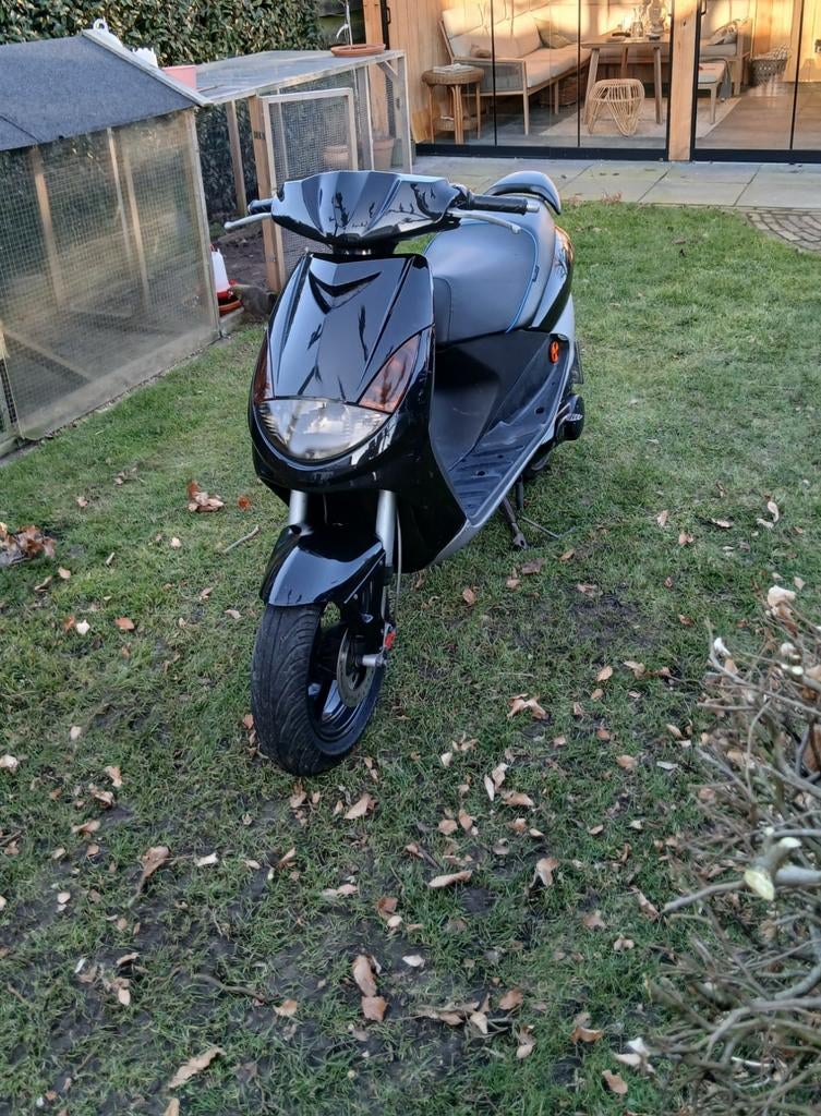 Vivacity, €500 lees beschrijving, Ophalen, Tweetakt, Gebruikt, 50 cc