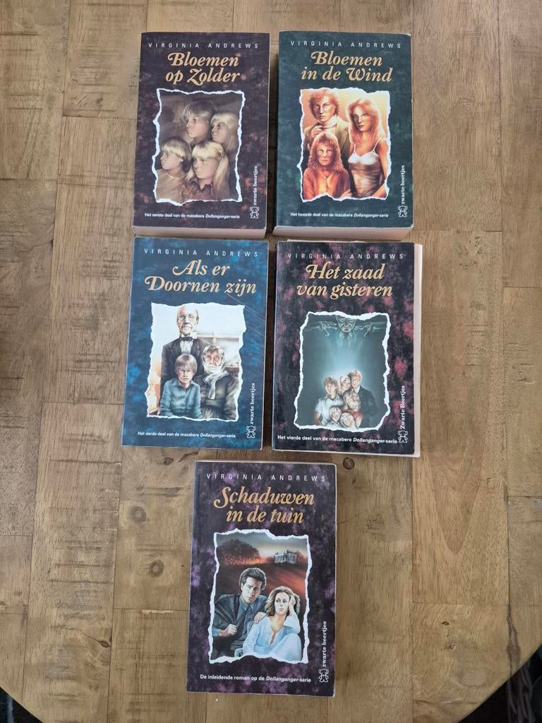Virginia Andrews - Bloemen op zolder 5x, Boeken, Ophalen of Verzenden, Zo goed als nieuw, Virginia Andrews