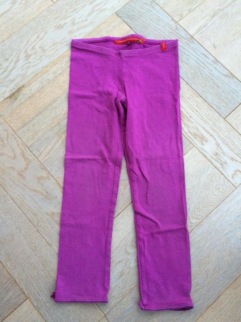 Leuke paarsige legging Bengh per Principesse maat 122/128, Kinderen en Baby's, Broek, Gebruikt, Meisje, Ophalen of Verzenden