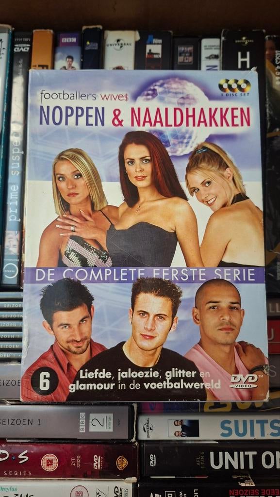 Noppen & naaldhakken seizoen 1 dvd, Alle leeftijden, Ophalen of Verzenden, Zo goed als nieuw