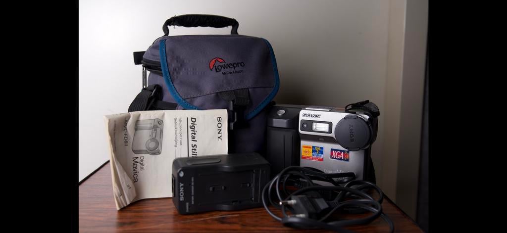 Sony Digital Mavica MVC-FD81 Camera met Accessoires, Ophalen of Verzenden, Gebruikt
