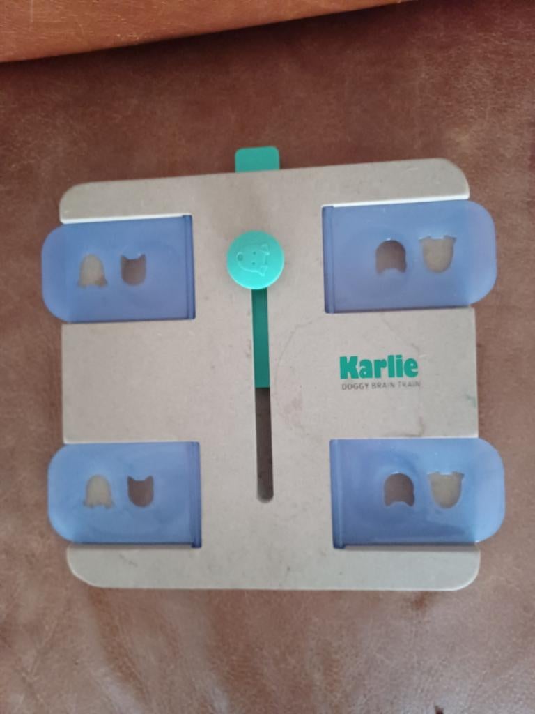 Activity speelgoed hond.KARLIE, Dieren en Toebehoren, Ophalen of Verzenden, Intelligentiespeelgoed