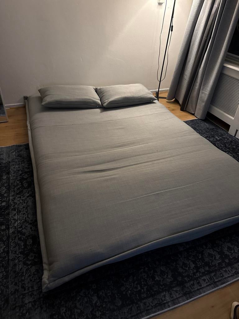 Grijze futon matras met kussens, 90 cm, Eenpersoons, Ophalen of Verzenden, Zo goed als nieuw