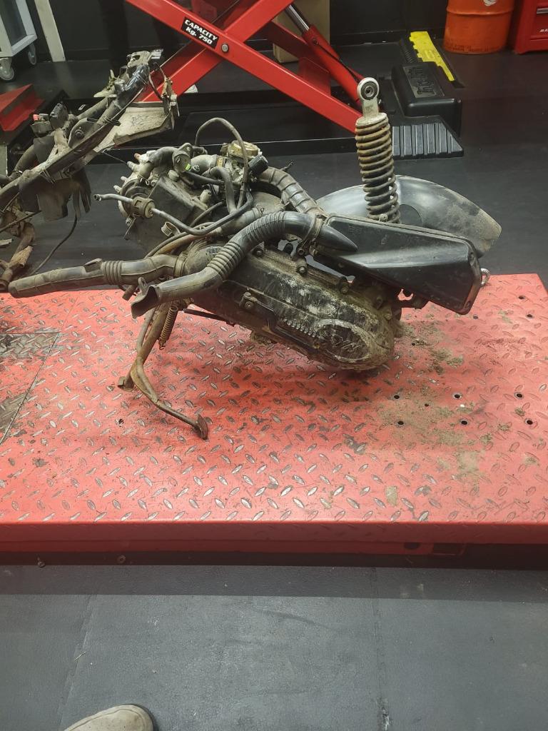 Motorblok Sym orbit / fiddle 2 euro 2/3 oud model, Ophalen, Gebruikt, ., .