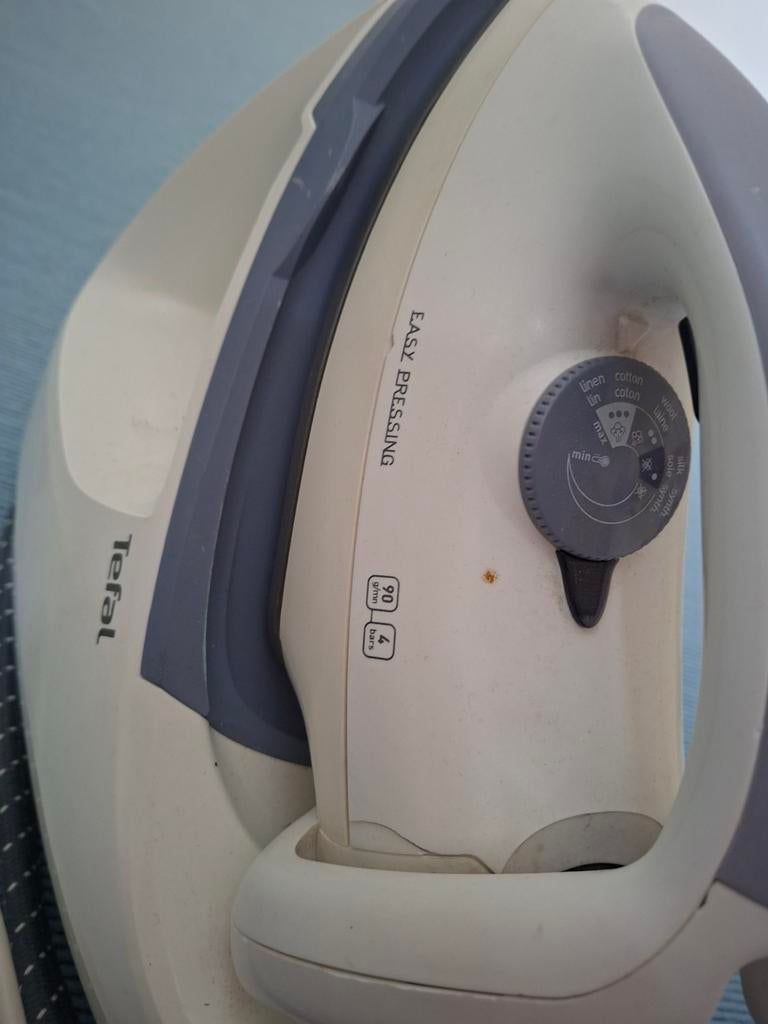 Stoomstrijkijzer Tefal wit en blauw, Ophalen