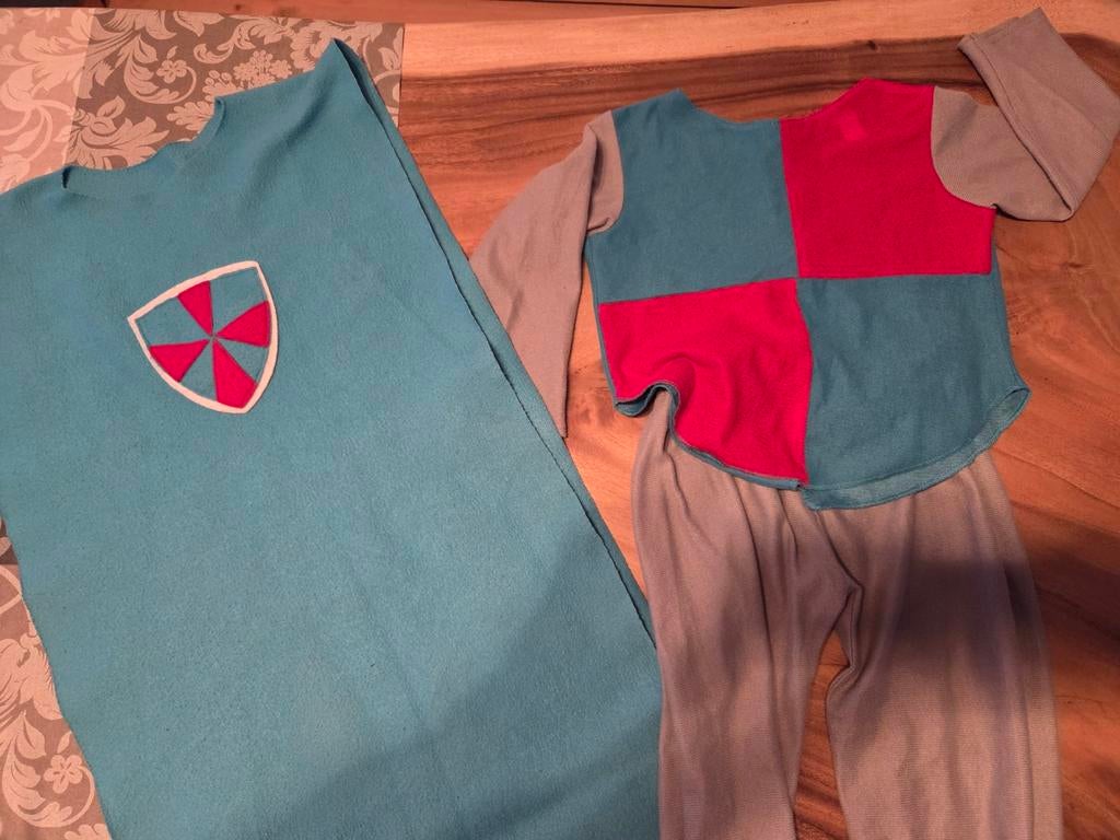 Carnaval verkleedset ridder 3 delig zeer nette staat, Ophalen of Verzenden