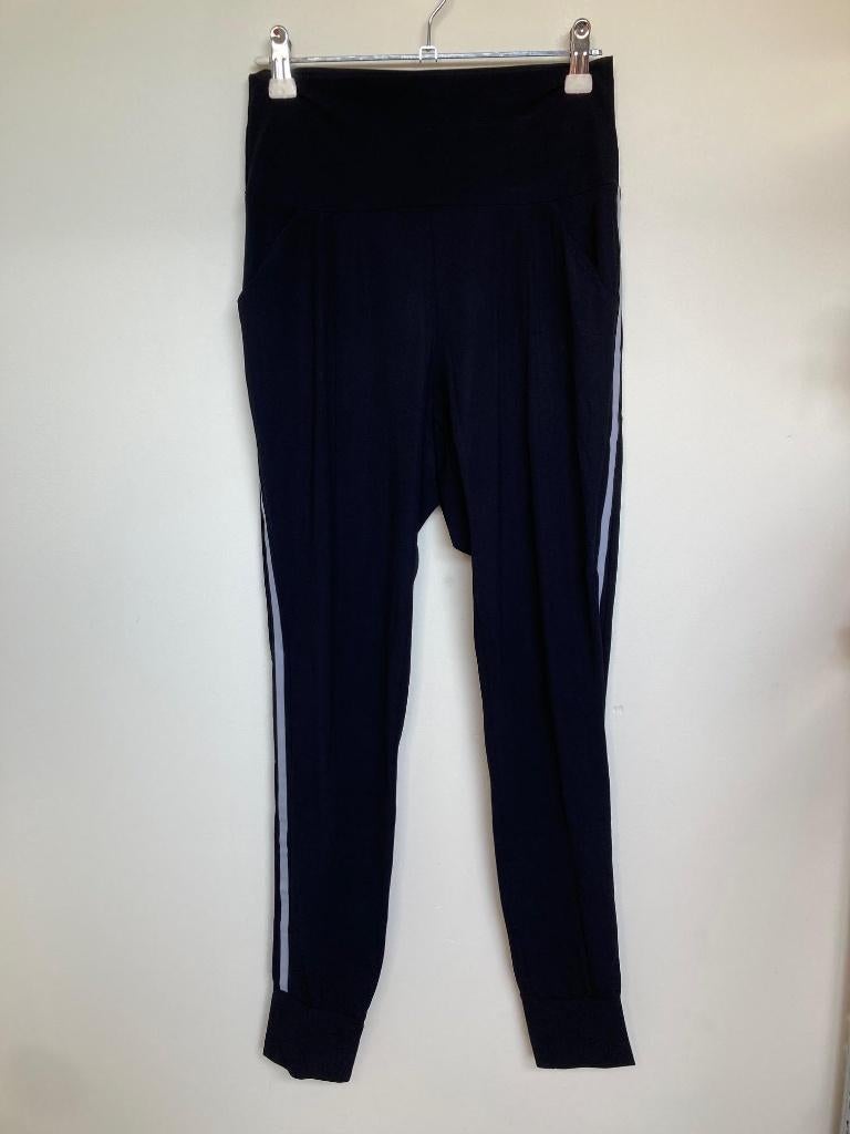 Japan TKY zwarte high waist travelstof broek grijze bies XS, Japan TKY, Leidsevaartweg 1, 2106NA Heemstede, Ophalen of Verzenden