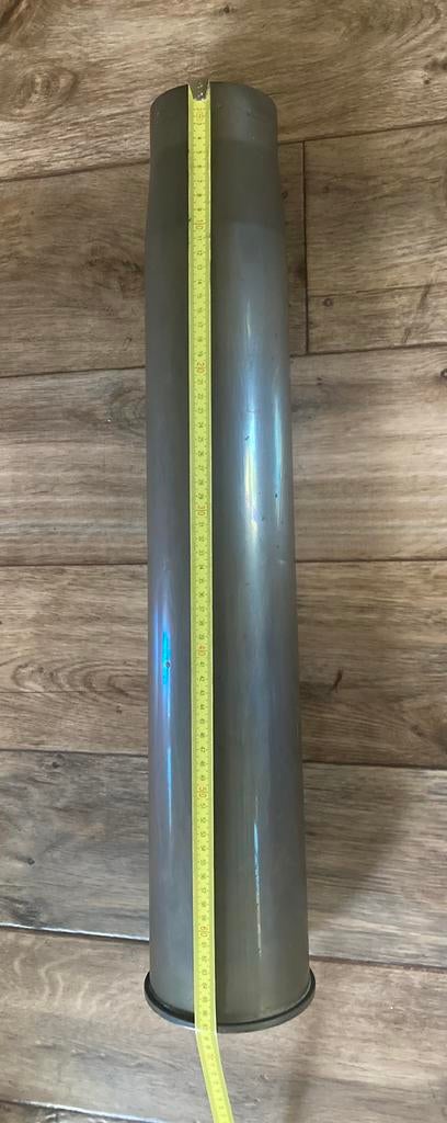 Ww2 grote huls en kleine te koop.grote 66 cm, Ophalen of Verzenden, Landmacht, Hulzen of Bodemvondsten