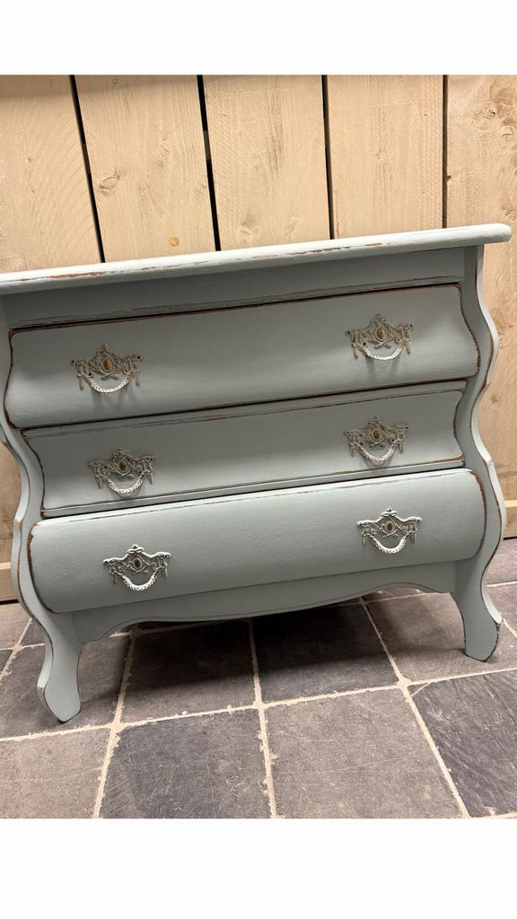 Brocante buikkastje zacht blauw, Huis en Inrichting, Ophalen, 50 tot 100 cm, Zo goed als nieuw, 3 of 4 laden