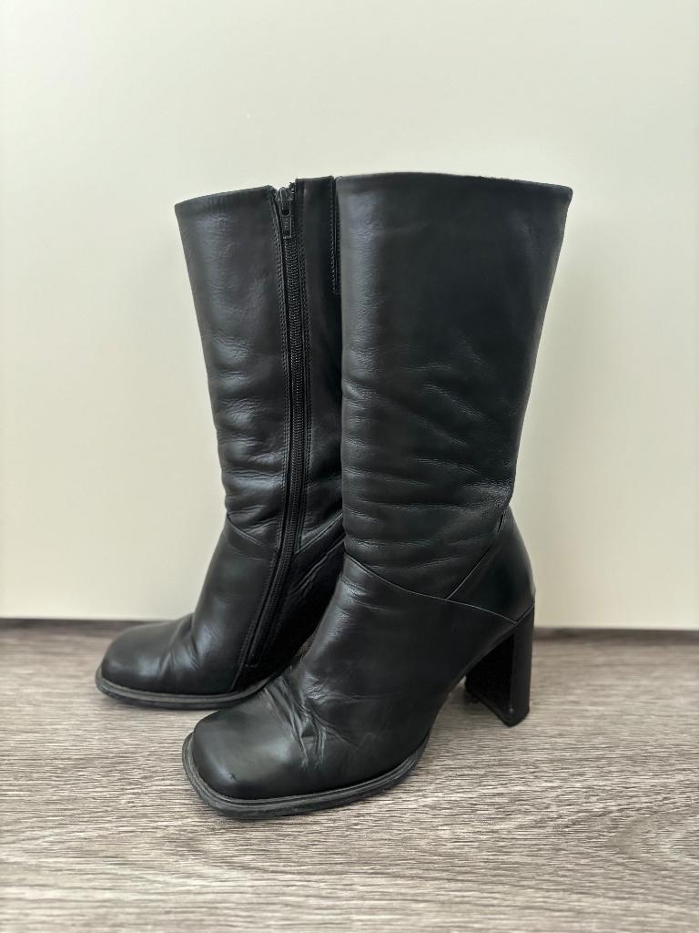 Leren laarzen, Ophalen, Hoge laarzen, Zwart, Gedragen