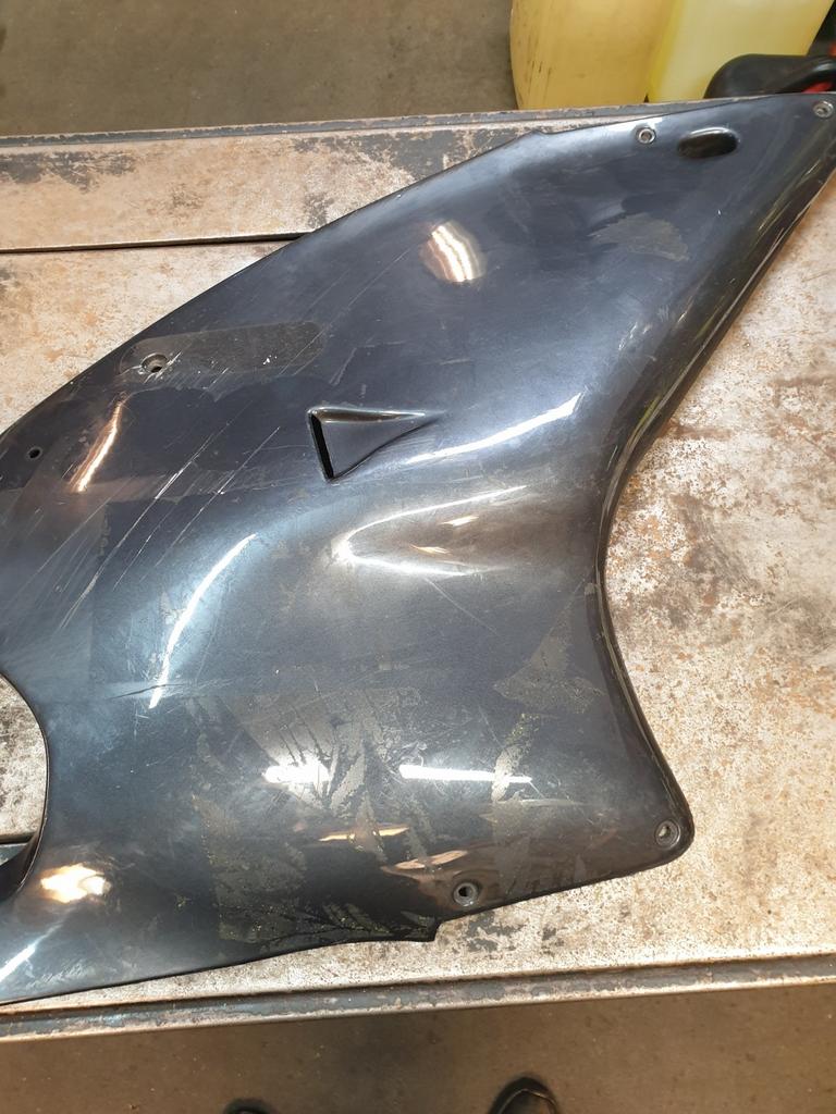 Aprilia rs 50 vanaf 1999 kuipdeel rechts., Fietsen en Brommers, Ophalen of Verzenden, Gebruikt, Kap, Aprilia