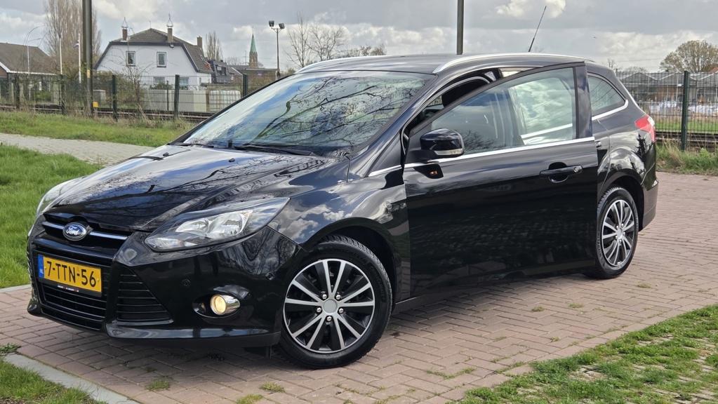 Ford Focus Wagon 1.6 TDCI ECOnetic Lease Titanium Nette Auto, Euro 5, Gebruikt, 4 cilinders, Zwart