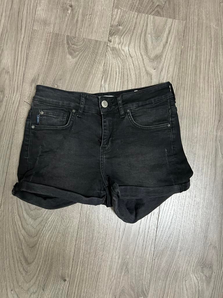Anti Blue short maat S / in zeer goede staat, Kleding | Dames, Ophalen of Verzenden, Zo goed als nieuw, Blauw, W28 - W29 (confectie 36)