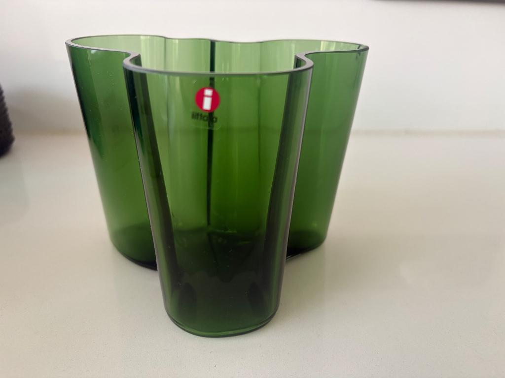 Iittala Alvar Aalto vaas 120 mm - 1937 Green, Huis en Inrichting, Woonaccessoires | Vazen, Gebruikt, Ophalen of Verzenden, Glas