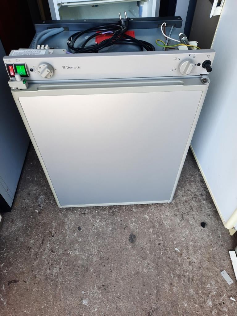 Dometic RM4210 camper caravan boot koelkast op 12v 220v, Ophalen of Verzenden