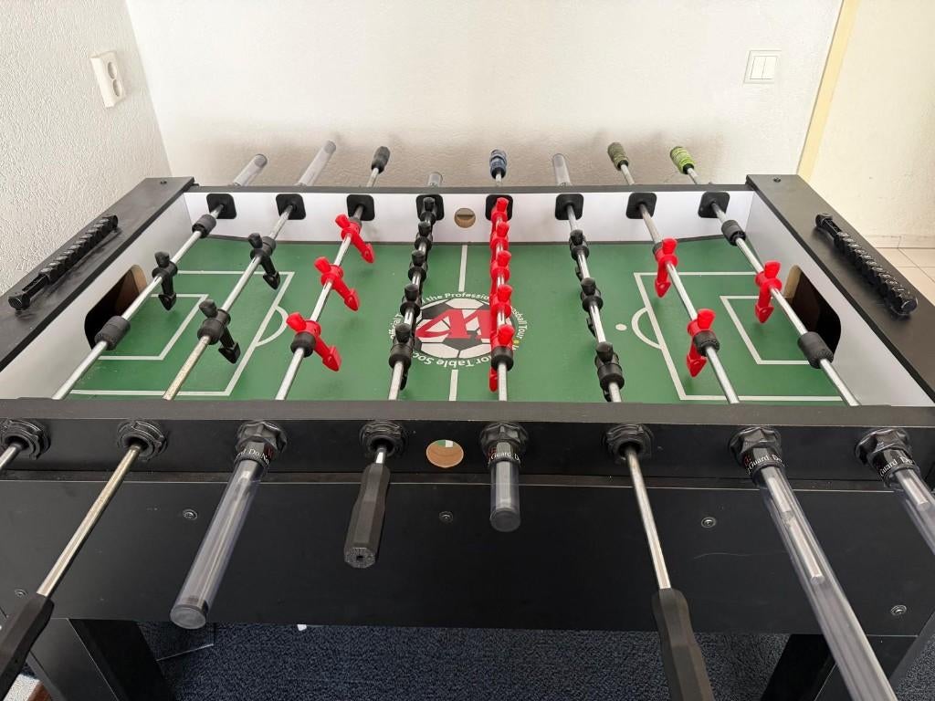 voetbaltafel, Ophalen, Zo goed als nieuw