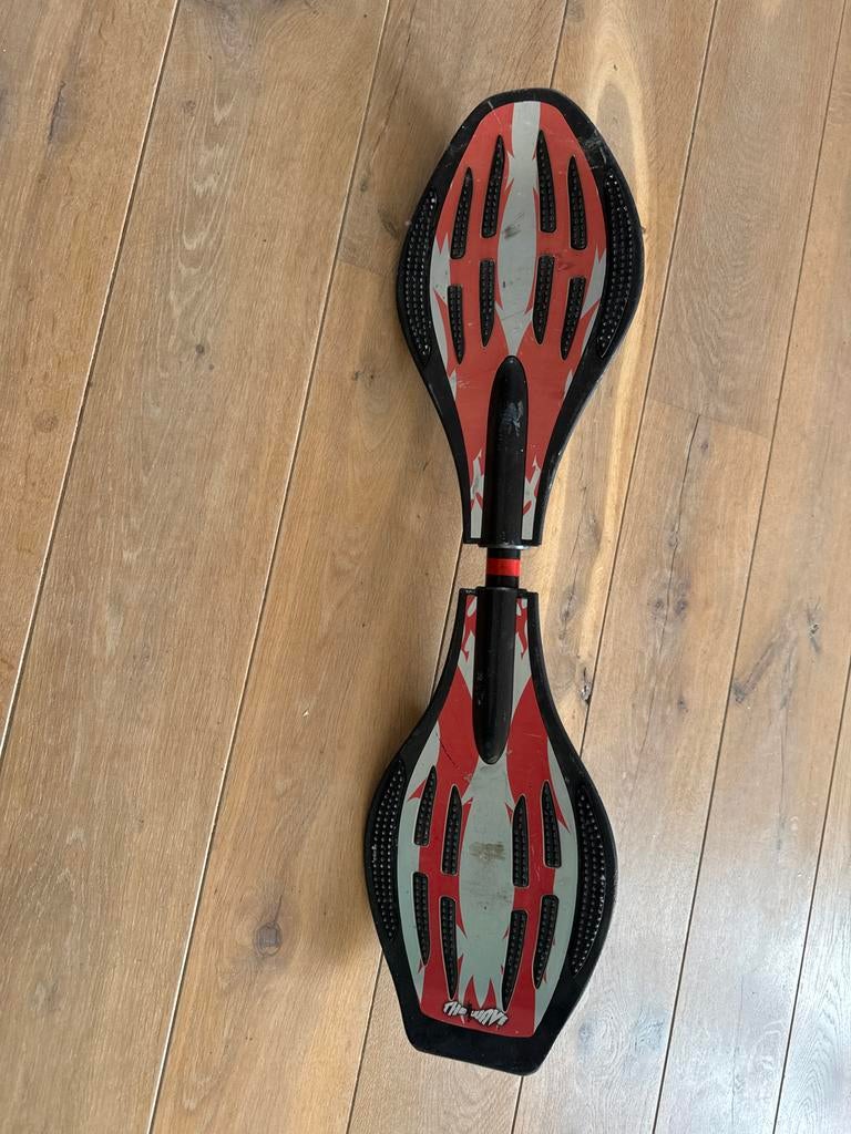Gebruikt Waveboard - Rood/Zwart, Sport en Fitness, Skateboarden, Ophalen, Gebruikt, Waveboard