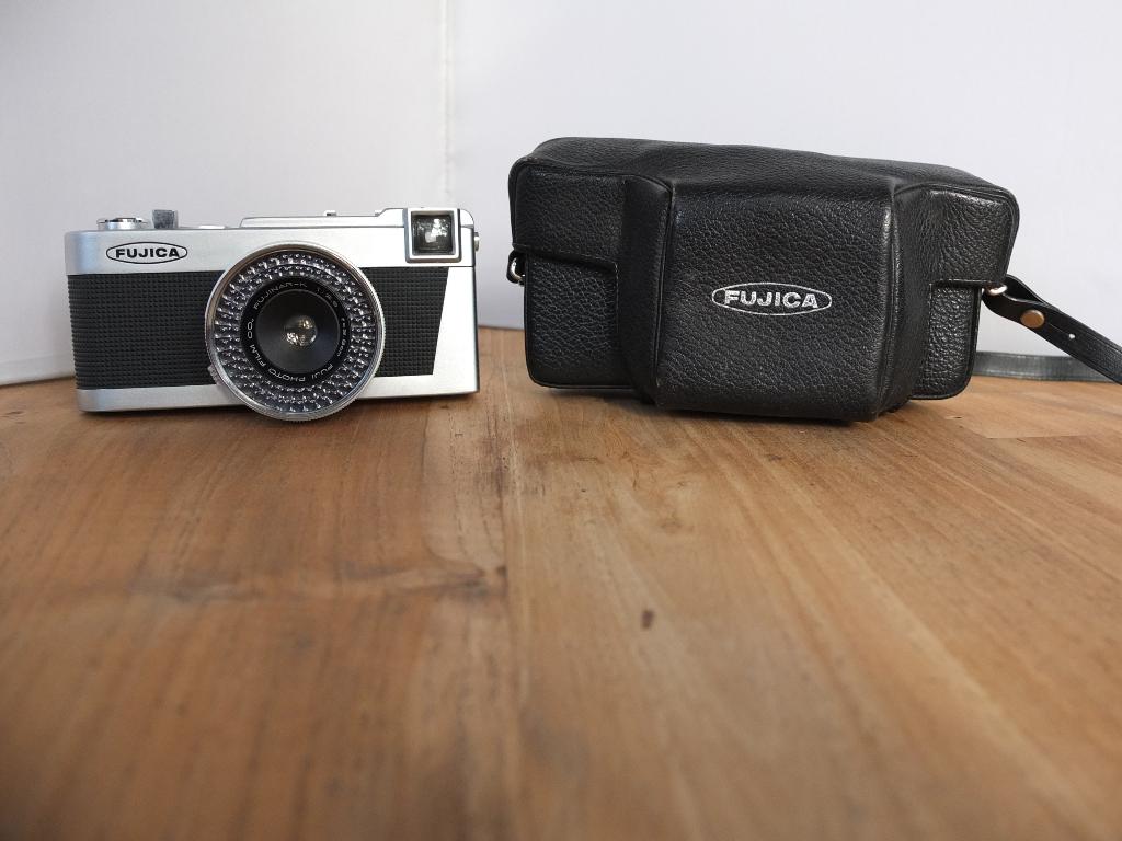 ✅ Fujica Rapid S2 met 4 Spoelen & FILM * GETEST & Compleet, Audio, Tv en Foto, Fotocamera's Analoog, Ophalen, Refurbished, Compact