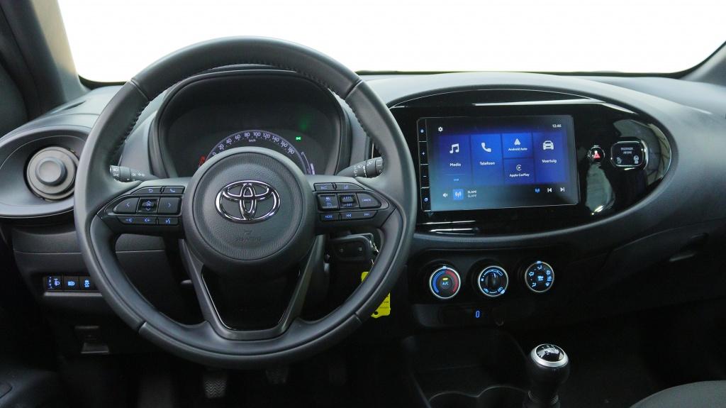Toyota Aygo X 1.0 VVT-i Active | Private Lease 319,- p.m. |, 12 maanden, Stof, Gebruikt, Zwart