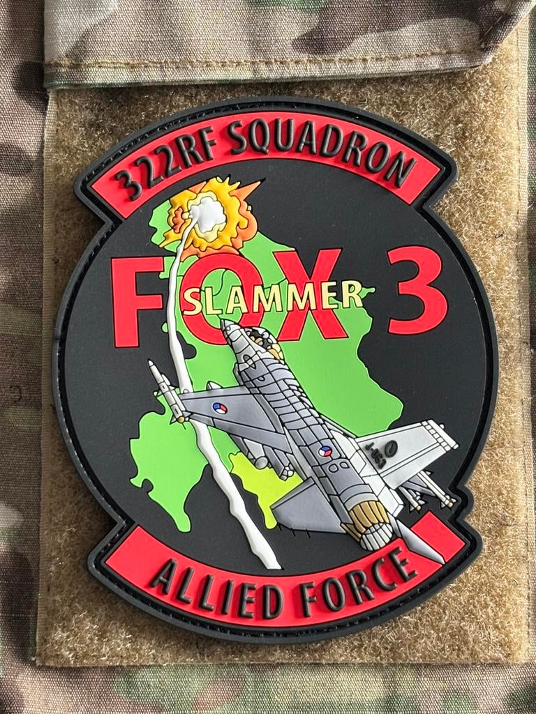 Pvc embleem 322 SQN Fox 3 allied force F-16, Verzamelen, Militaria | Algemeen, Verzenden, Luchtmacht, Nederland, Embleem of Badge