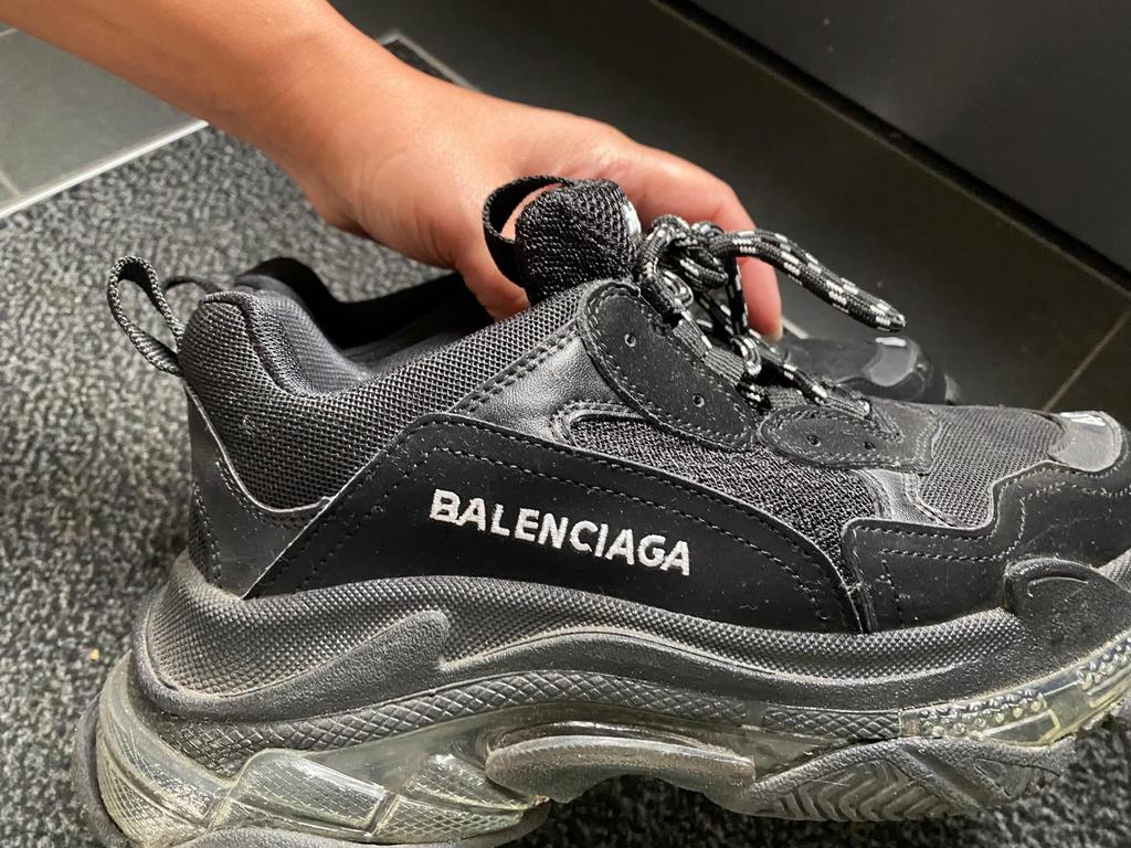 in zeer goede staat balenciaga schoenen maat 40, Ophalen of Verzenden, Zo goed als nieuw, Zwart, Sneakers of Gympen