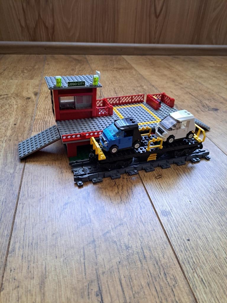 Lego City 7939 Autowagon met 2 auto's + MOC autolaadperron, Ophalen of Verzenden, Zo goed als nieuw, Complete set, Lego