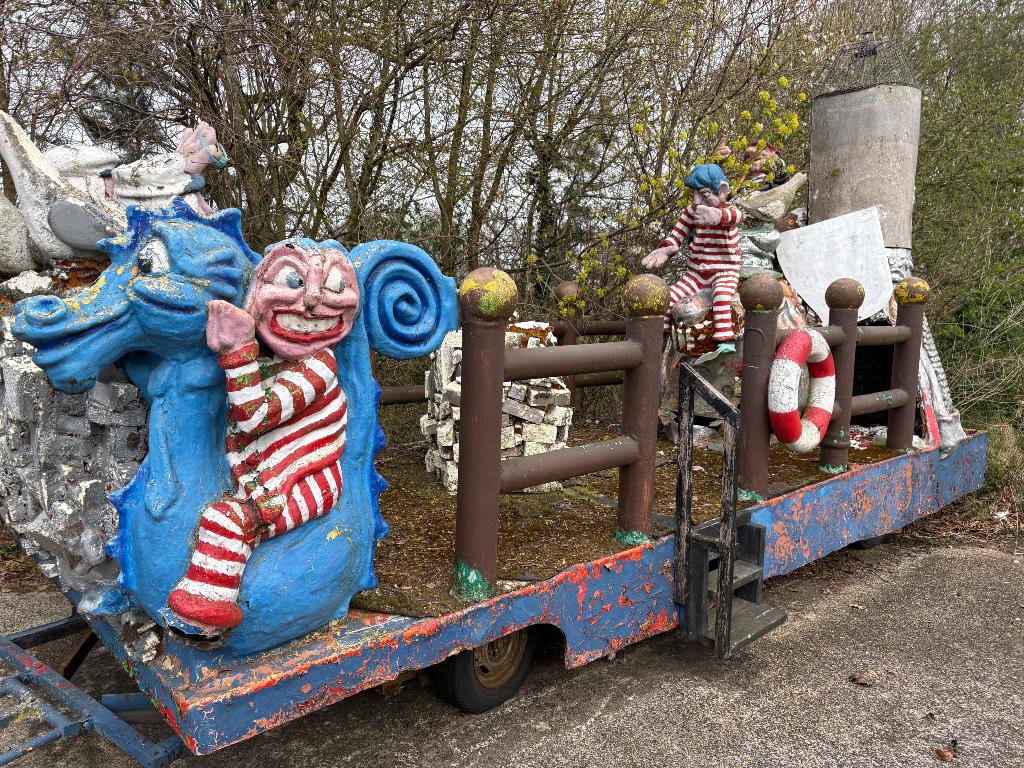 Carnavalswagen, Hobby en Vrije tijd, Feestartikelen, Ophalen, Gebruikt, Overige typen, Carnaval