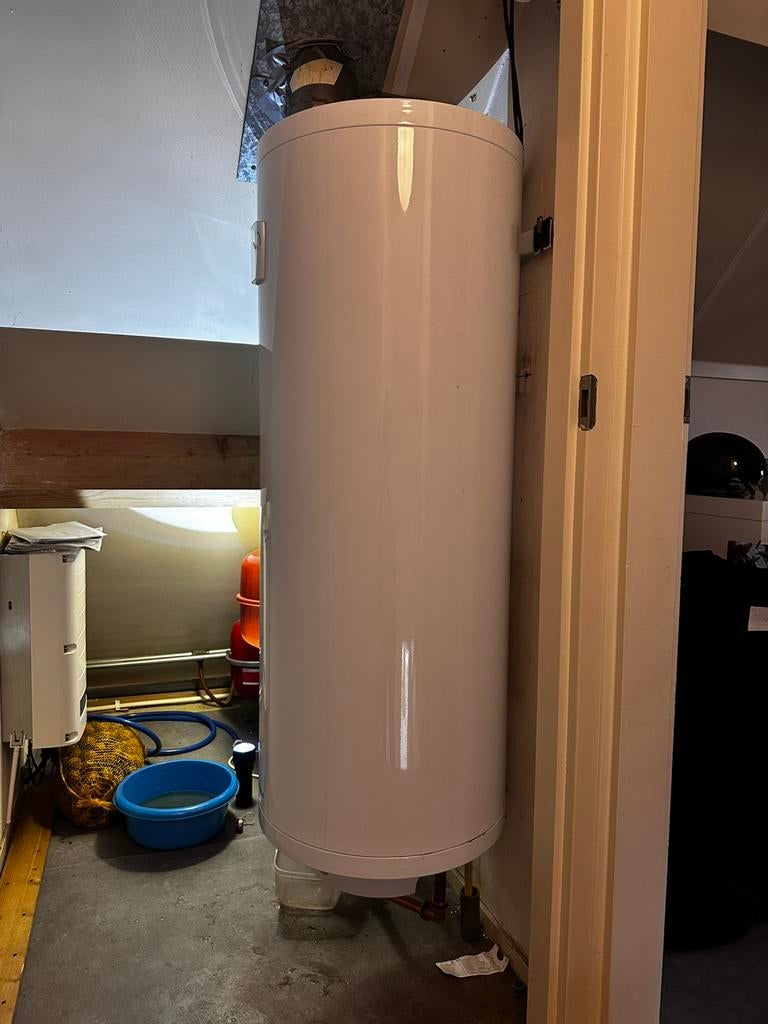 Bosch 150 ltr boiler zgan, Doe-het-zelf en Verbouw, Geisers en Boilers, Ophalen, 100 liter of meer, Boiler, Minder dan 3 jaar oud