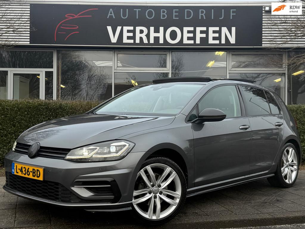 Volkswagen Golf 1.5 TSI - R-line - PANORMADAK - STOEL MASSAG, Voorwielaandrijving, 4 cilinders, 150 pk, Alcantara