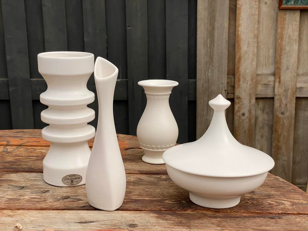 Set van 4 stuks mat wit keramiek, Flora, Gouda, plateel, Ophalen of Verzenden